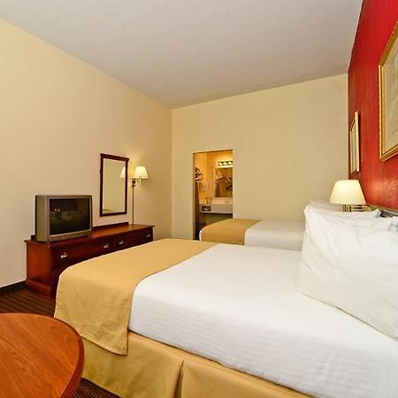 Manchester Heritage Inn & Suites Zewnętrze zdjęcie