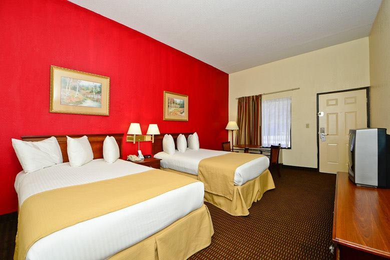 Manchester Heritage Inn & Suites Zewnętrze zdjęcie