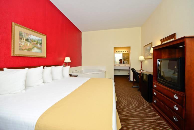 Manchester Heritage Inn & Suites Zewnętrze zdjęcie